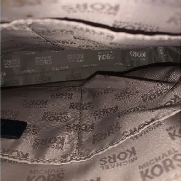 MICHAEL KORS INDIGO BLUE SAFFIANO LEATHER SHOULDER BAG - Picture 9 of 14